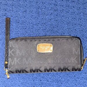 Michael Kors Black and Gold Zip Wallet